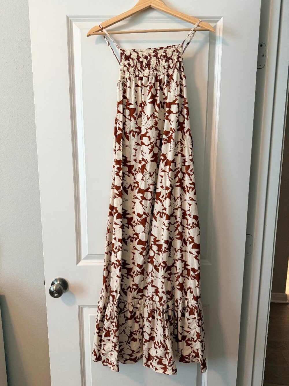 Liek New Universal Thread Floral Maxi Dress Rust & White Size M